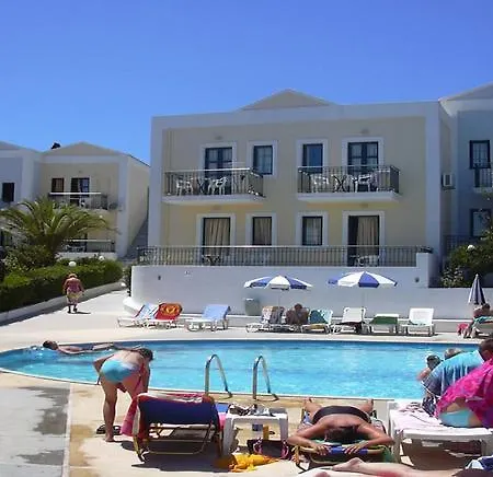 Апарт-отель Camari Garden 3*