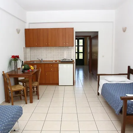 Aparthotel Camari Garden